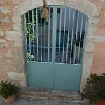 Hébergement de vacances Sergios