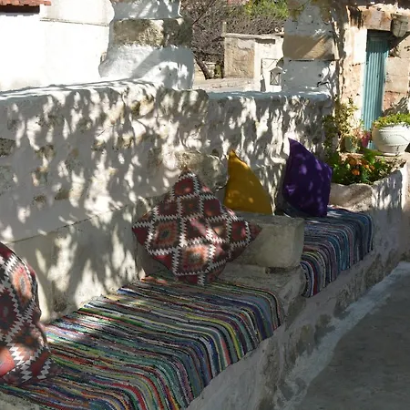 Sergios Tatil Evi